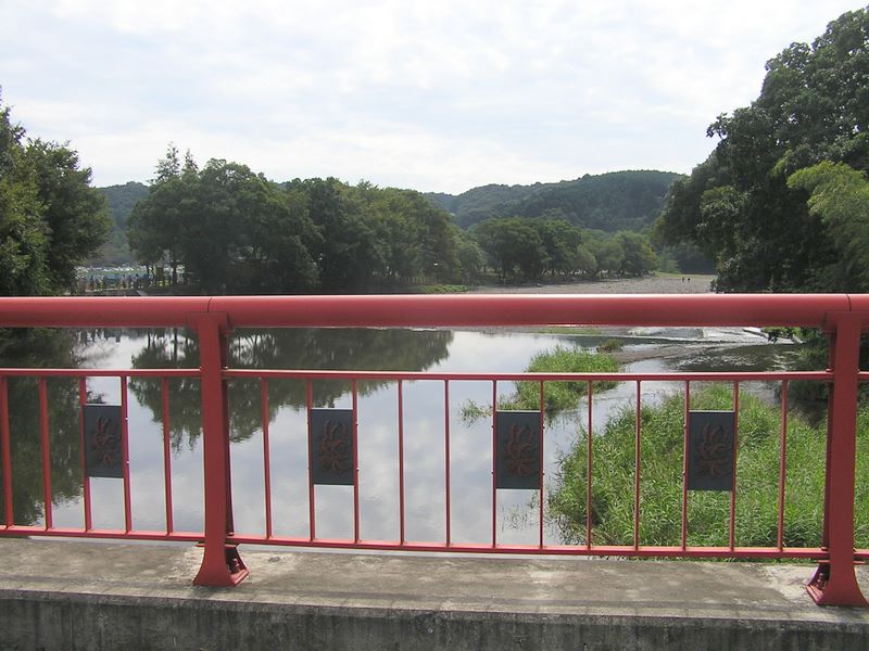 日和田山 -- 高麗川に架かる鹿台橋