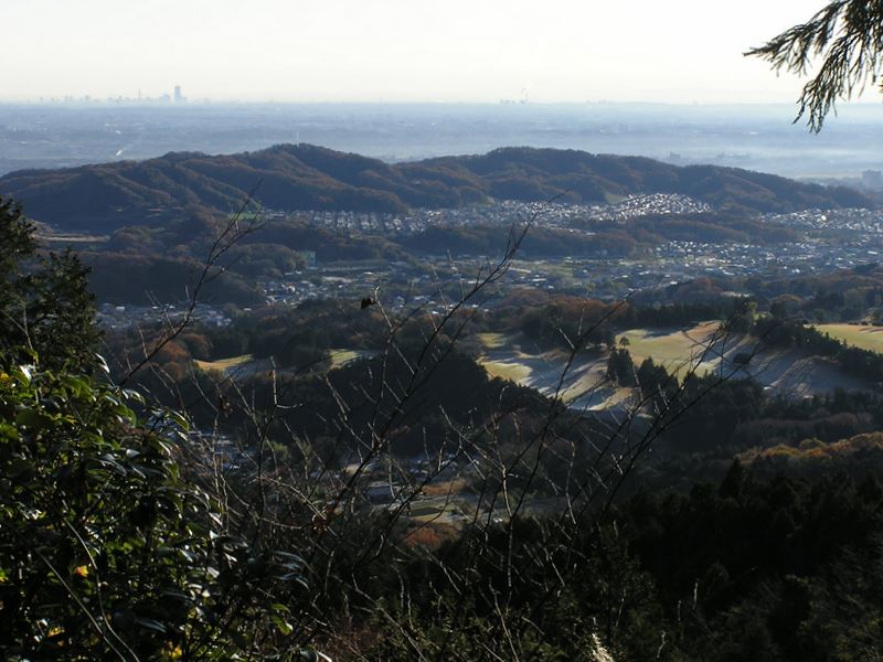 経ヶ岳・華厳山・高取山 -- 南東方向の眺望