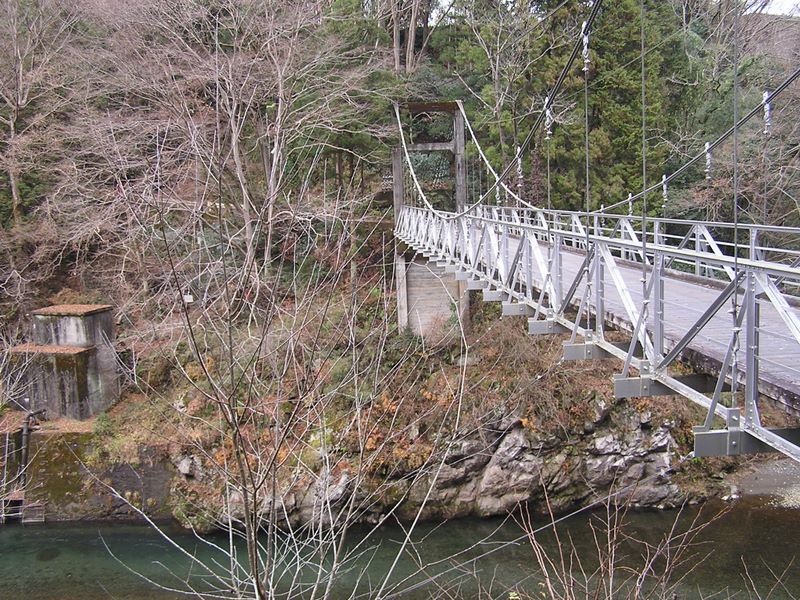 高柄山 -- 桂川と吊り橋
