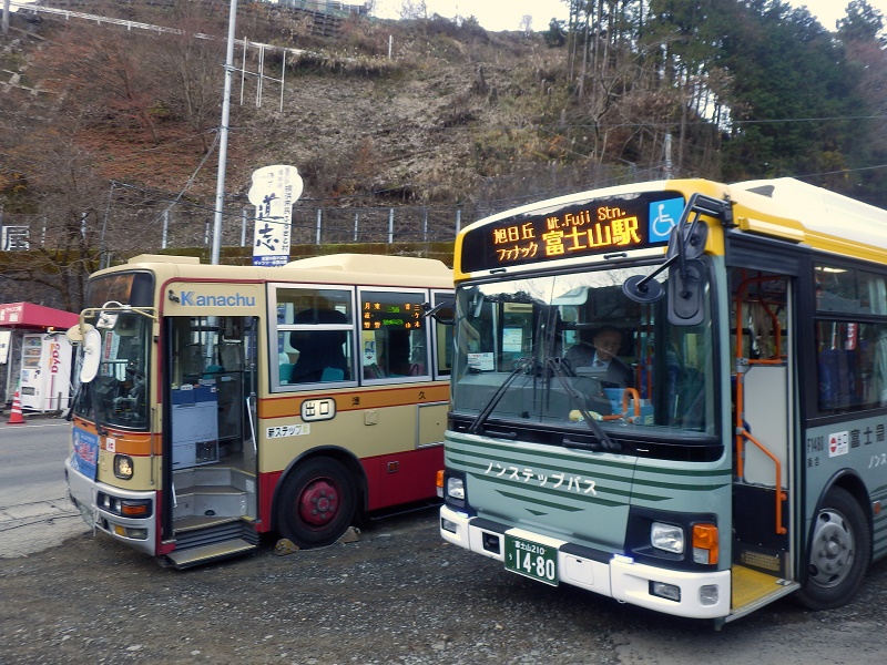 富士急山梨バスは、長又行き