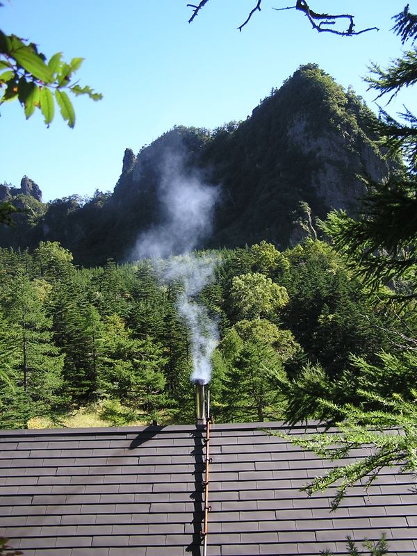 浅間山 -- 火山館のやさしい煙と牙山
