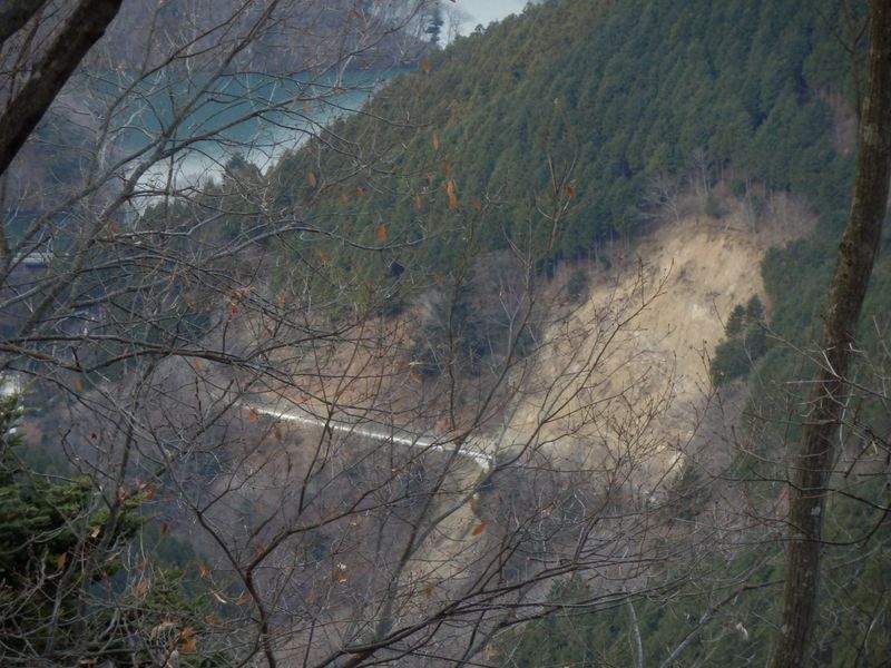 金沢林道の崩壊箇所