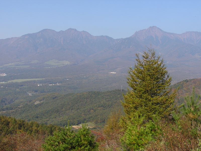 飯盛山 -- 八ヶ岳のパノラマ