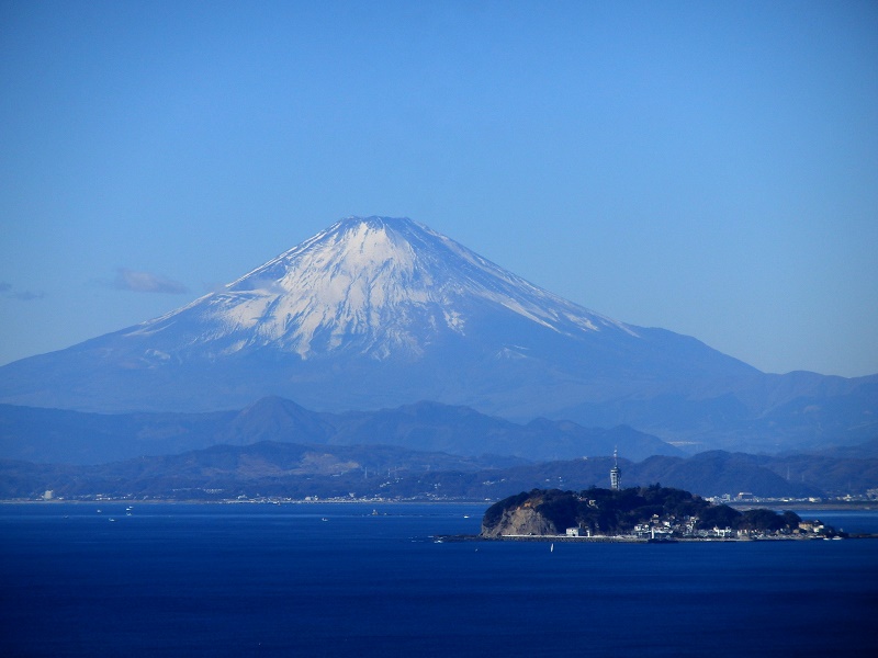 二号古墳より、富士山、矢倉岳、江の島など