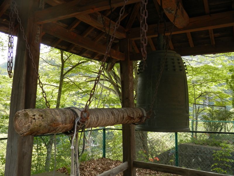 栖雲寺の銅鐘