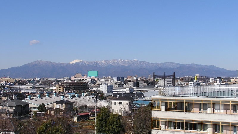 高尾山から望む丹沢と富士山